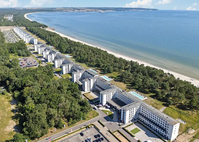 Prora Solitaire Panorama 04 * Binz